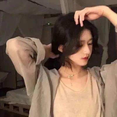 鹰峰同学请穿上衣服